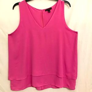 Willie Smith V-Neck flown Tank Top